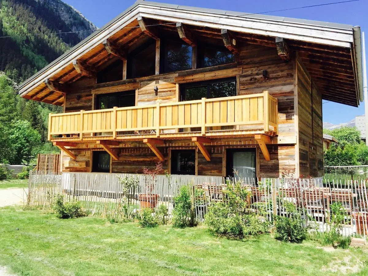 Chalet Le Petit Nicolas, Jacuzzi, Vue Mont Blanc Chamonix