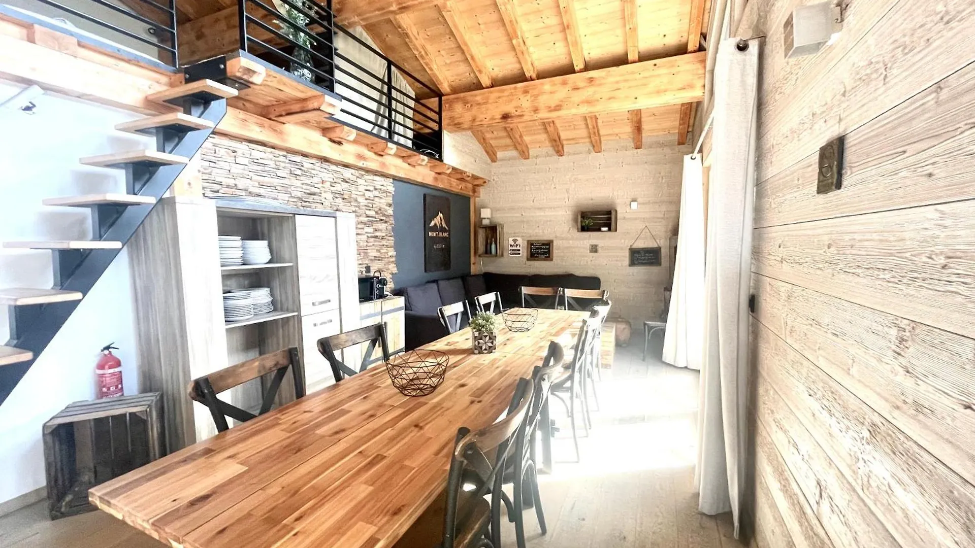 Chalet Le Petit Nicolas, Jacuzzi, Vue Mont Blanc Chamonix