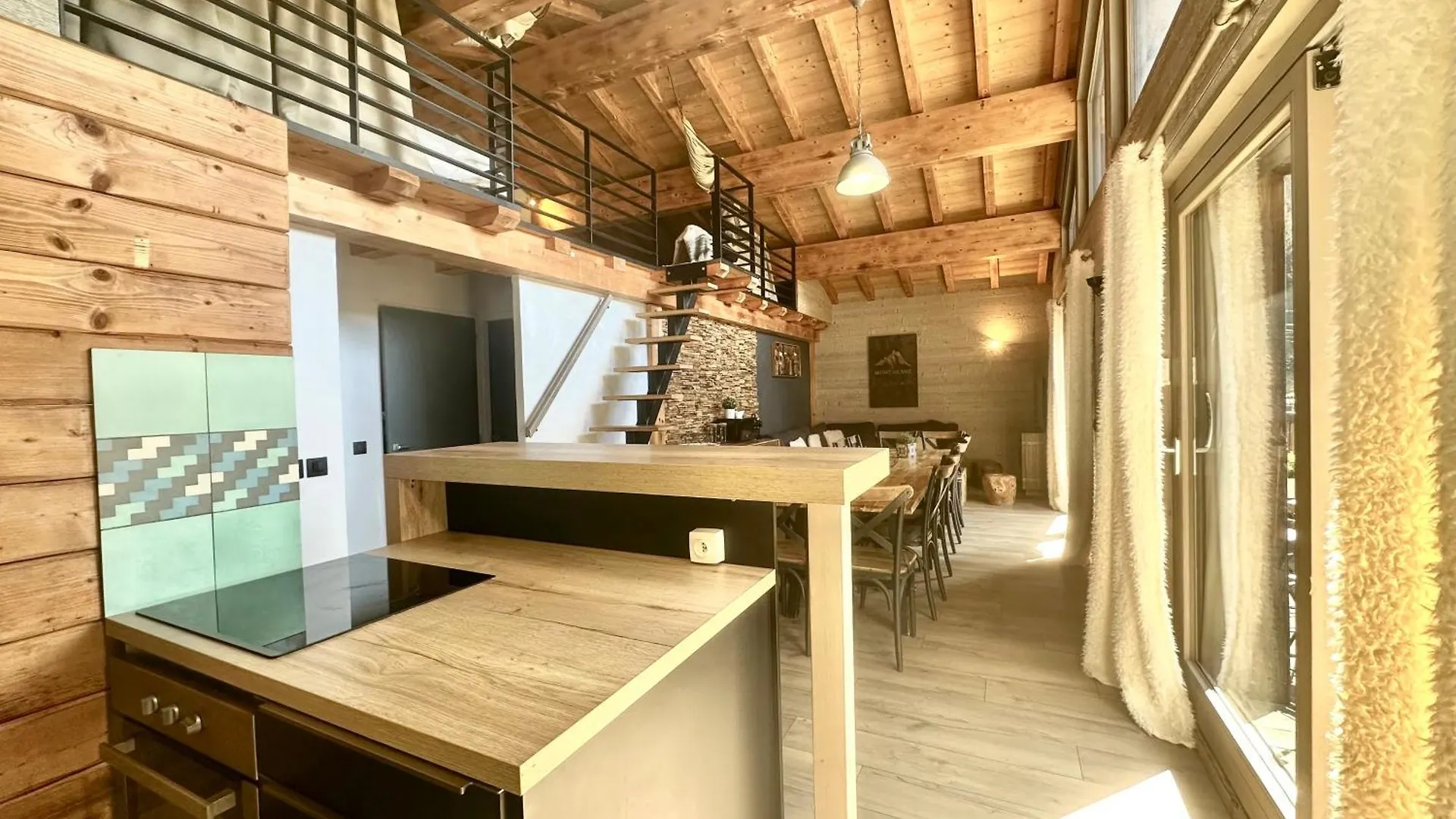 Chalet Le Petit Nicolas, Jacuzzi, Vue Mont Blanc Chamonix