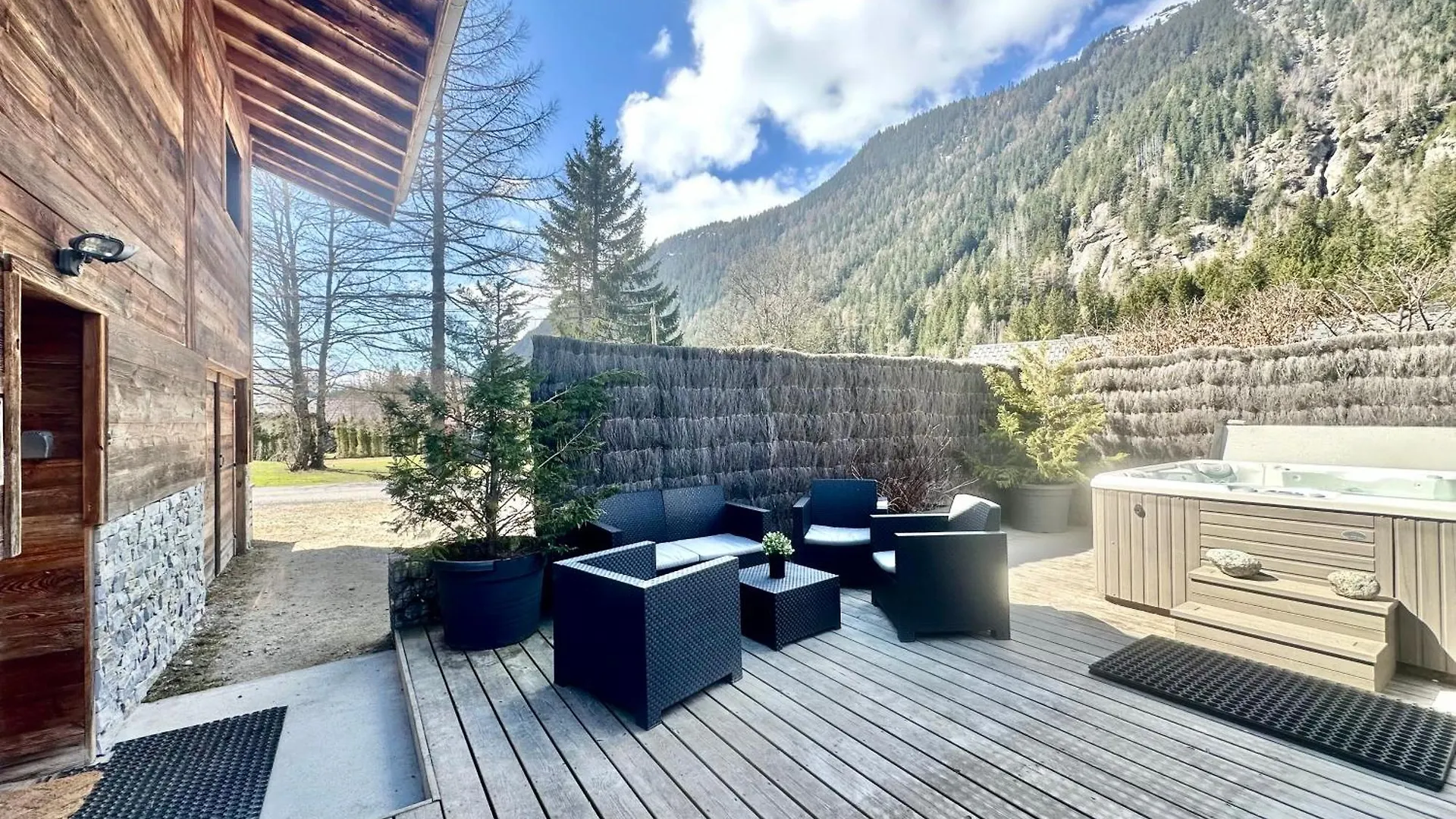 Chalet Le Petit Nicolas, Jacuzzi, Vue Mont Blanc 霞慕尼