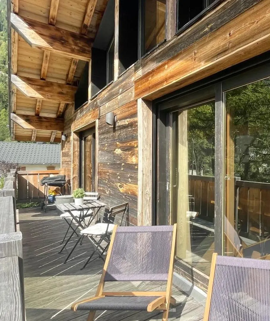 Chalet Le Petit Nicolas, Jacuzzi, Vue Mont Blanc Chamonix