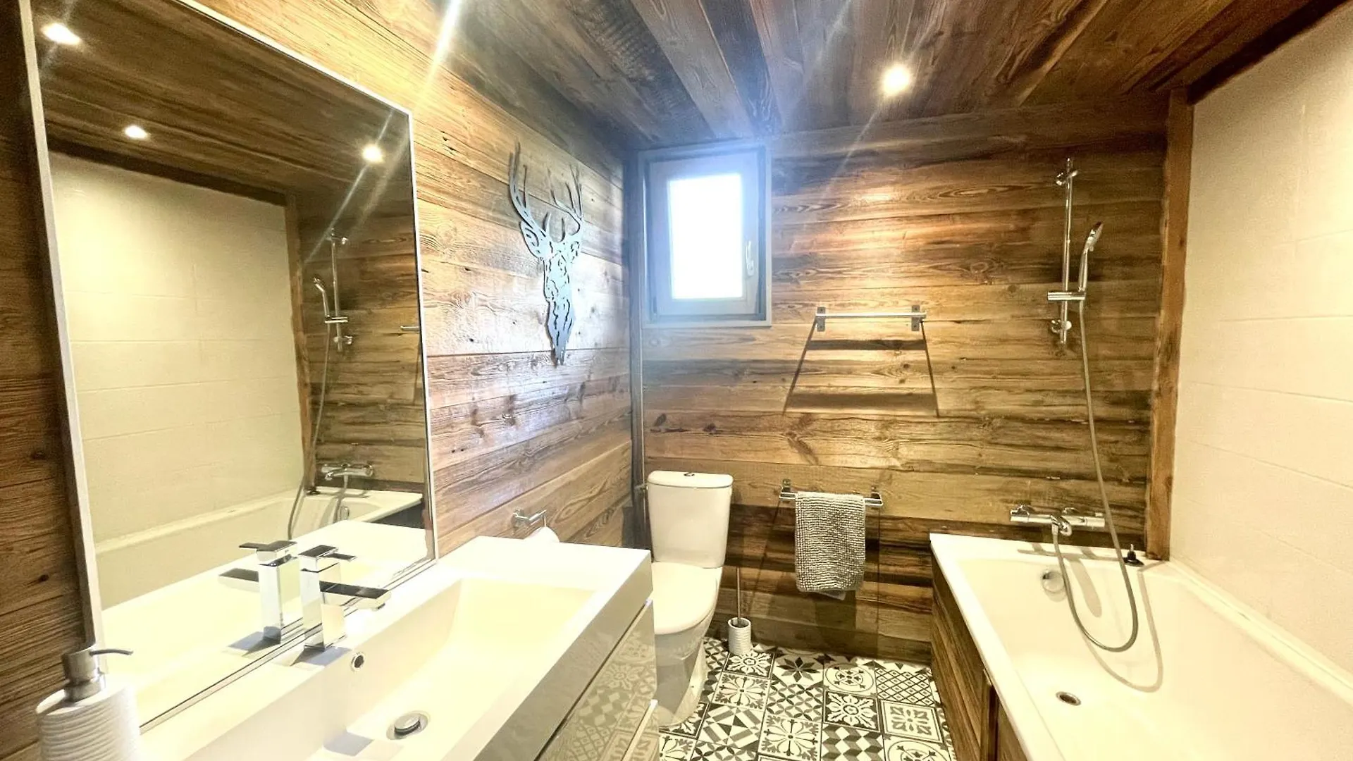 Chalet Le Petit Nicolas, Jacuzzi, Vue Mont Blanc Chamonix