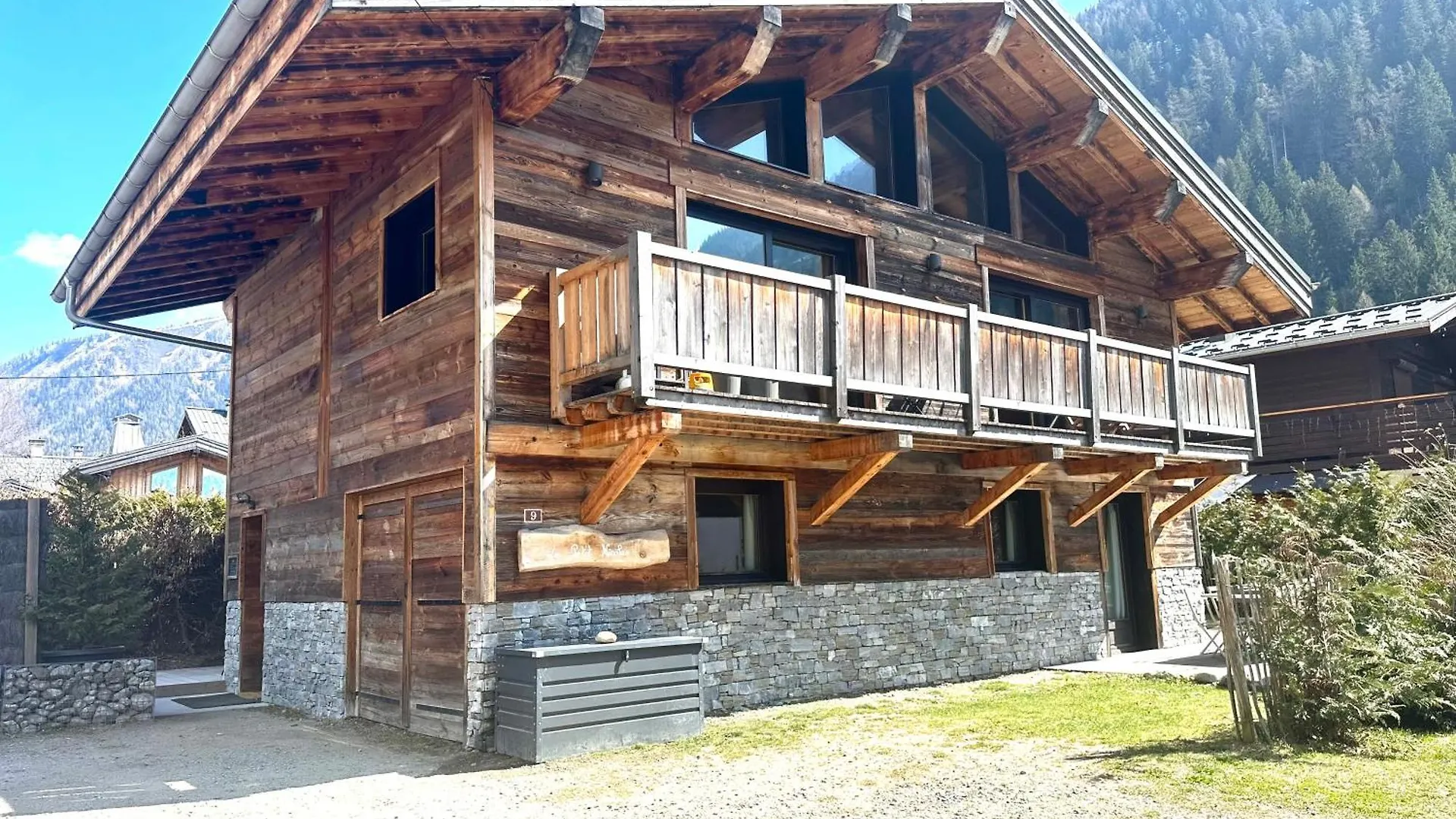 Chalet Le Petit Nicolas, Jacuzzi, Vue Mont Blanc Chamonix
